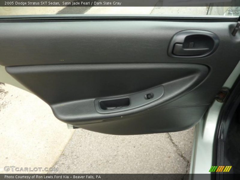 Satin Jade Pearl / Dark Slate Gray 2005 Dodge Stratus SXT Sedan