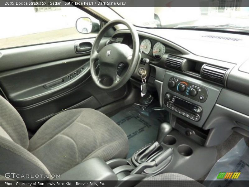 Satin Jade Pearl / Dark Slate Gray 2005 Dodge Stratus SXT Sedan