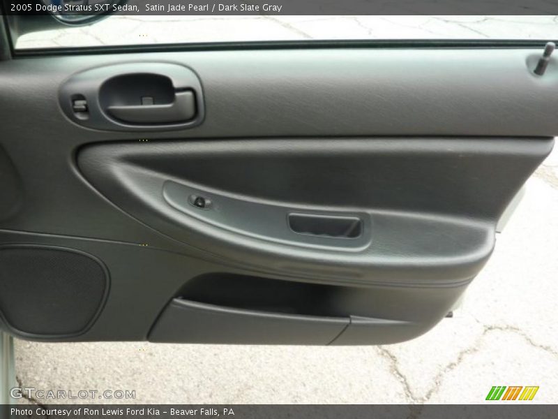 Satin Jade Pearl / Dark Slate Gray 2005 Dodge Stratus SXT Sedan
