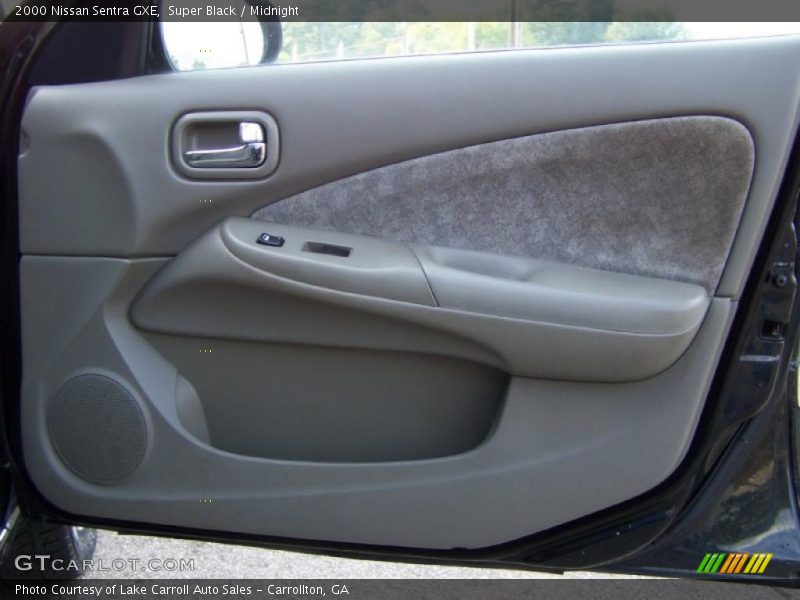 Super Black / Midnight 2000 Nissan Sentra GXE