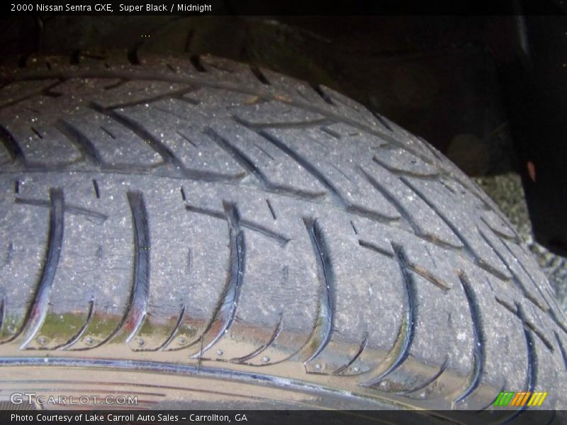 Super Black / Midnight 2000 Nissan Sentra GXE