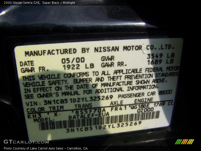 Super Black / Midnight 2000 Nissan Sentra GXE