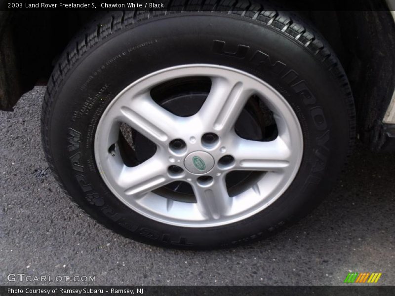 Chawton White / Black 2003 Land Rover Freelander S