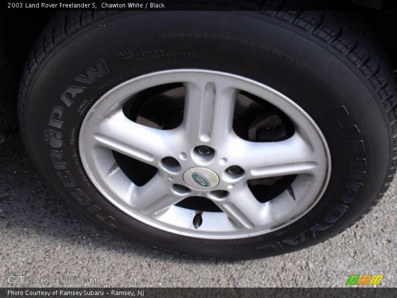 Chawton White / Black 2003 Land Rover Freelander S