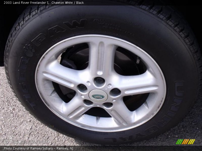 Chawton White / Black 2003 Land Rover Freelander S