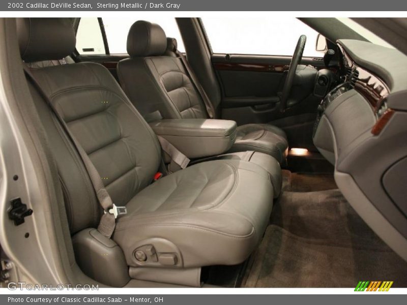 Sterling Metallic / Dark Gray 2002 Cadillac DeVille Sedan
