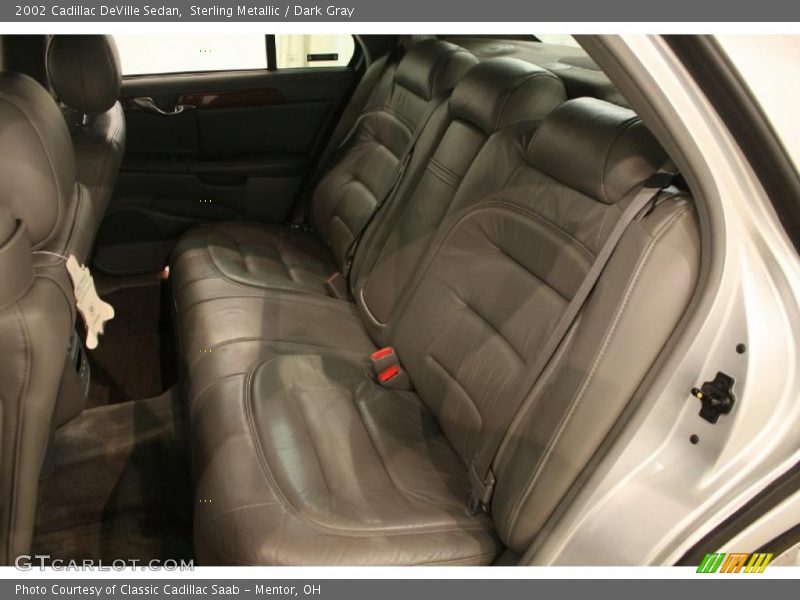 Sterling Metallic / Dark Gray 2002 Cadillac DeVille Sedan