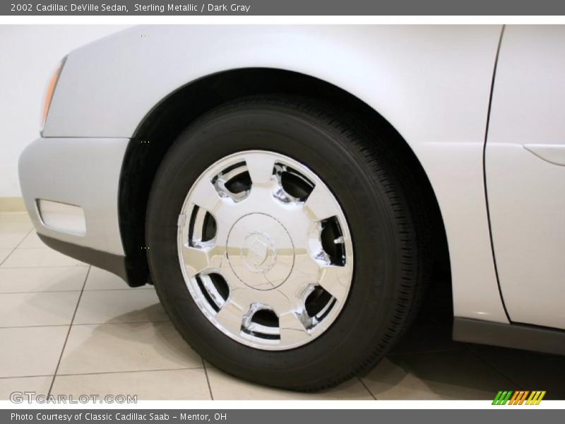 Sterling Metallic / Dark Gray 2002 Cadillac DeVille Sedan