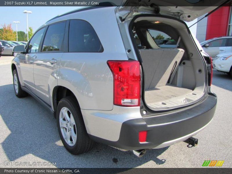 Majestic Silver Metallic / Grey 2007 Suzuki XL7 Limited