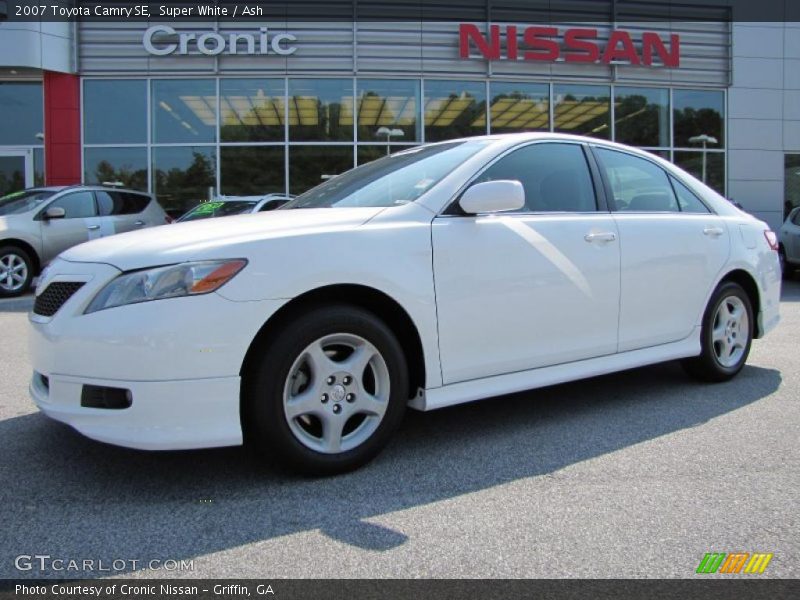 Super White / Ash 2007 Toyota Camry SE