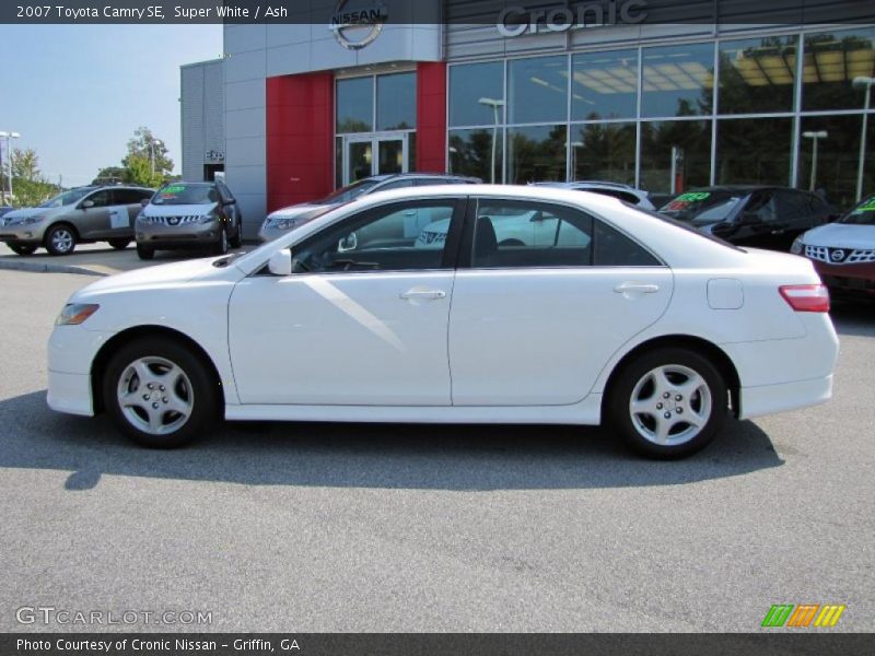 Super White / Ash 2007 Toyota Camry SE