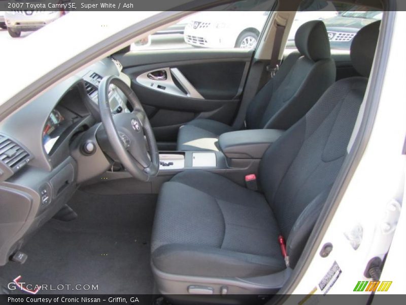 Super White / Ash 2007 Toyota Camry SE