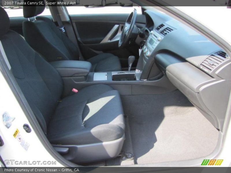 Super White / Ash 2007 Toyota Camry SE