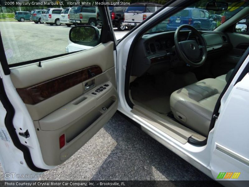 Vibrant White / Medium Light Stone 2006 Mercury Grand Marquis LS