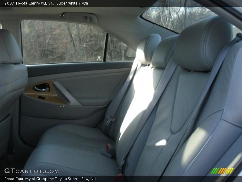 Super White / Ash 2007 Toyota Camry XLE V6