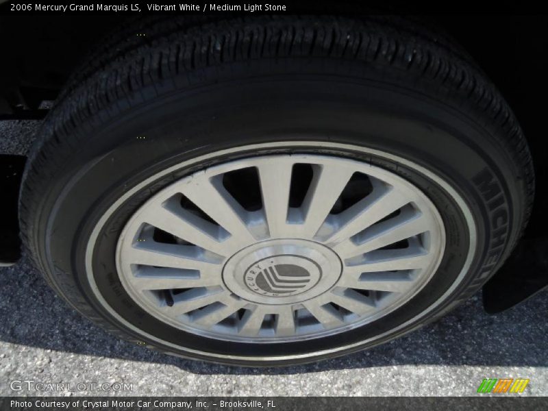 Vibrant White / Medium Light Stone 2006 Mercury Grand Marquis LS