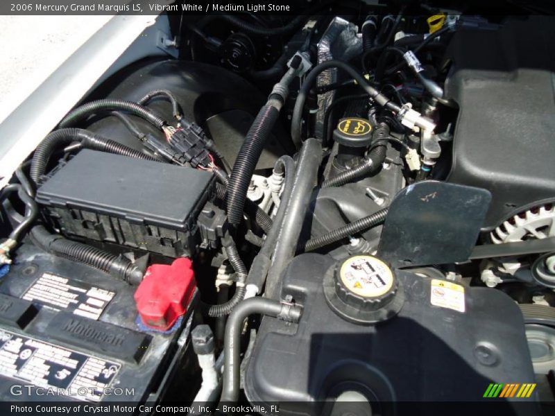 Vibrant White / Medium Light Stone 2006 Mercury Grand Marquis LS