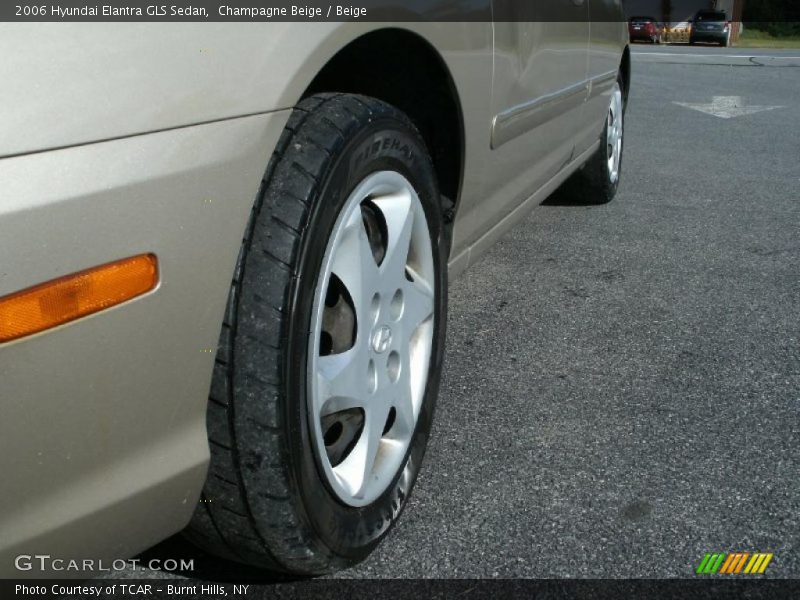 Champagne Beige / Beige 2006 Hyundai Elantra GLS Sedan