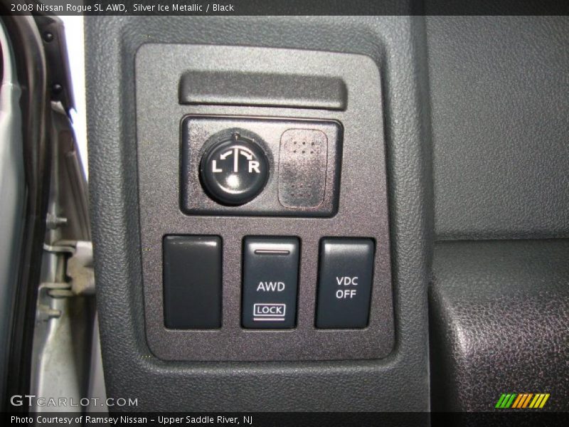 Silver Ice Metallic / Black 2008 Nissan Rogue SL AWD