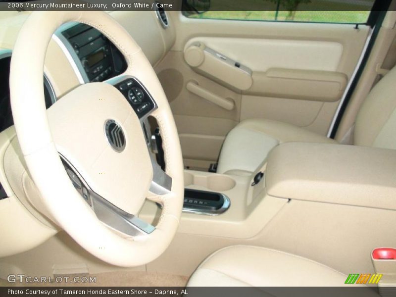 Oxford White / Camel 2006 Mercury Mountaineer Luxury