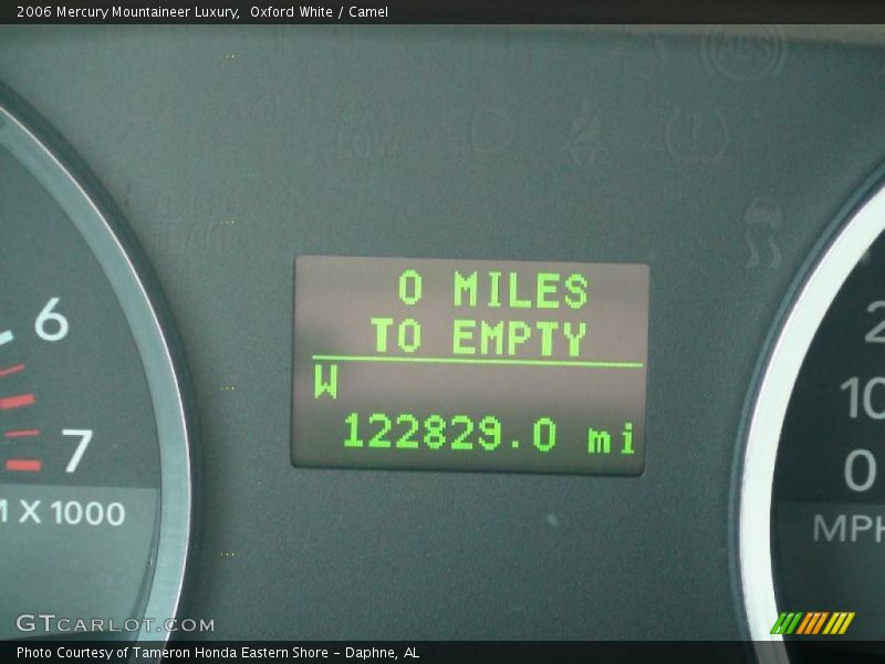 Oxford White / Camel 2006 Mercury Mountaineer Luxury