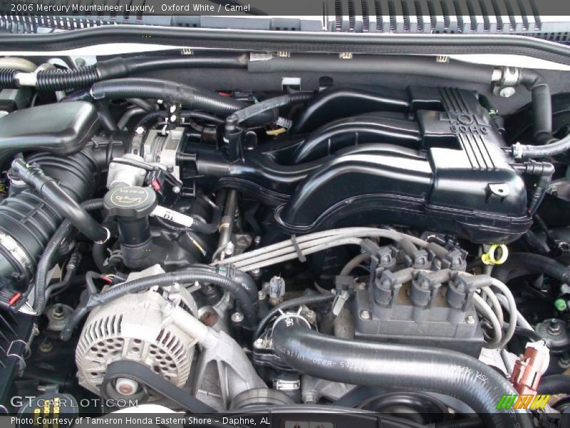 Oxford White / Camel 2006 Mercury Mountaineer Luxury