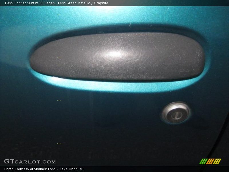 Fern Green Metallic / Graphite 1999 Pontiac Sunfire SE Sedan