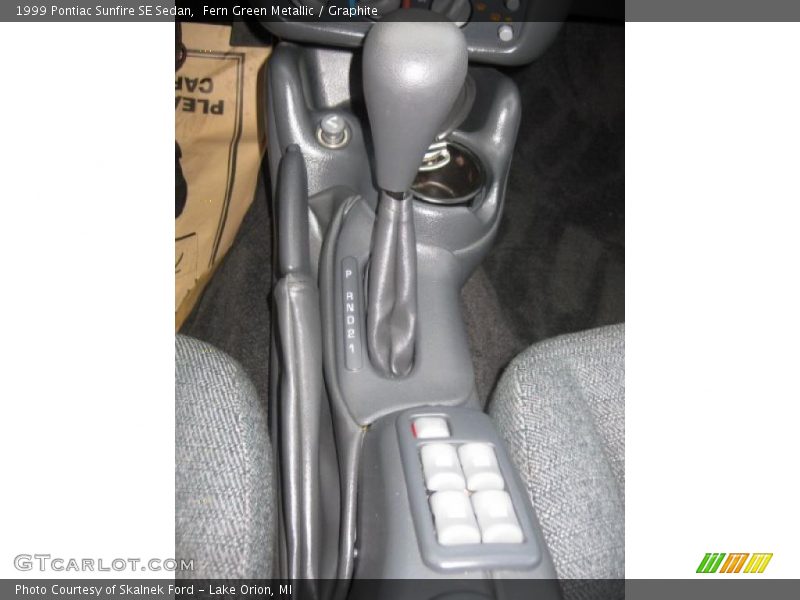 Fern Green Metallic / Graphite 1999 Pontiac Sunfire SE Sedan