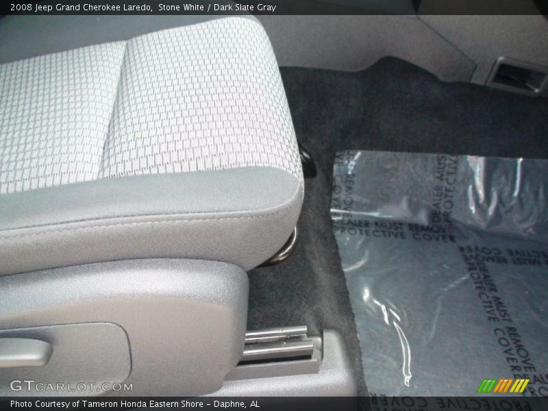 Stone White / Dark Slate Gray 2008 Jeep Grand Cherokee Laredo