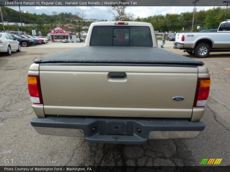 Harvest Gold Metallic / Medium Prairie Tan 1999 Ford Ranger XL Regular Cab