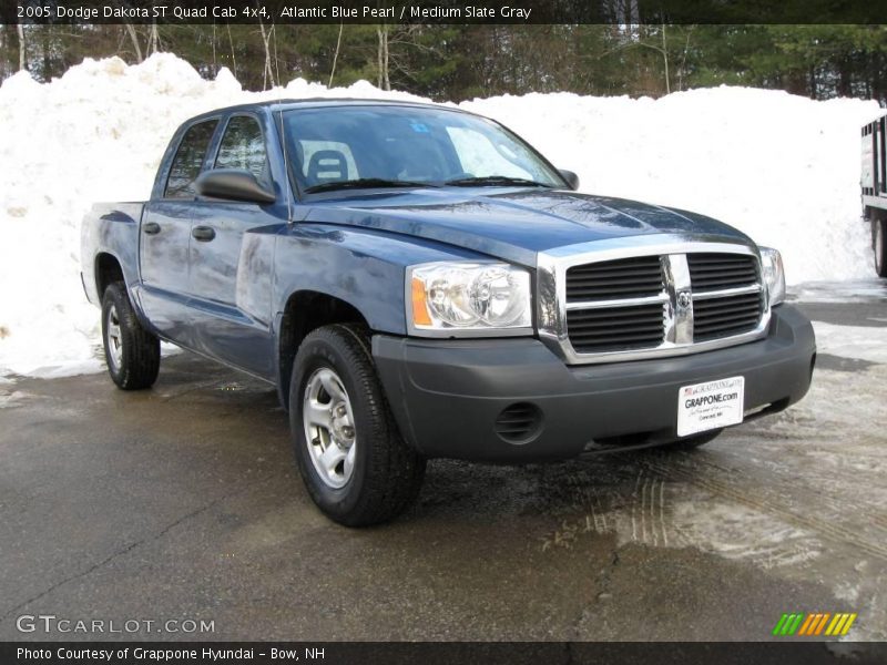 Atlantic Blue Pearl / Medium Slate Gray 2005 Dodge Dakota ST Quad Cab 4x4
