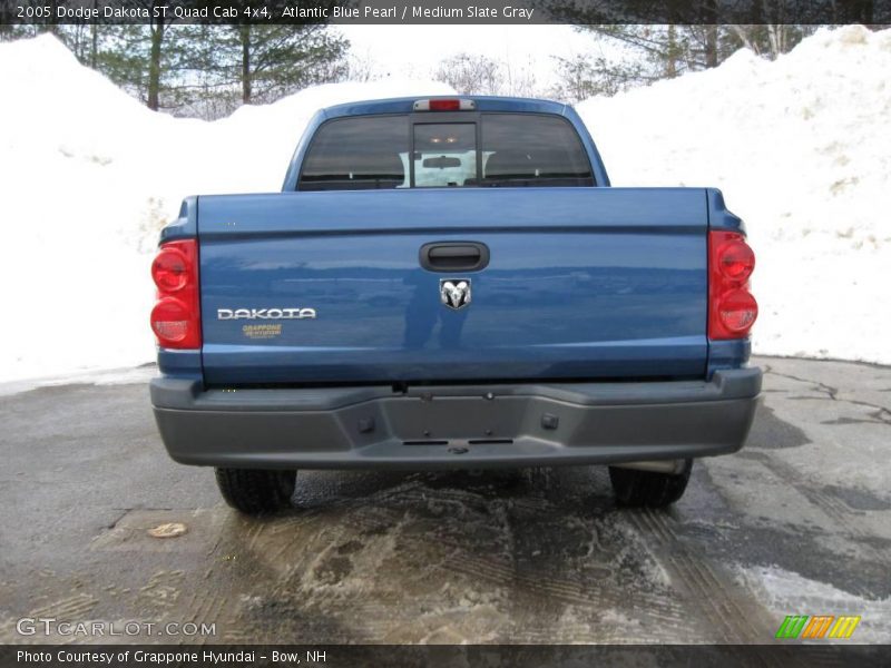 Atlantic Blue Pearl / Medium Slate Gray 2005 Dodge Dakota ST Quad Cab 4x4