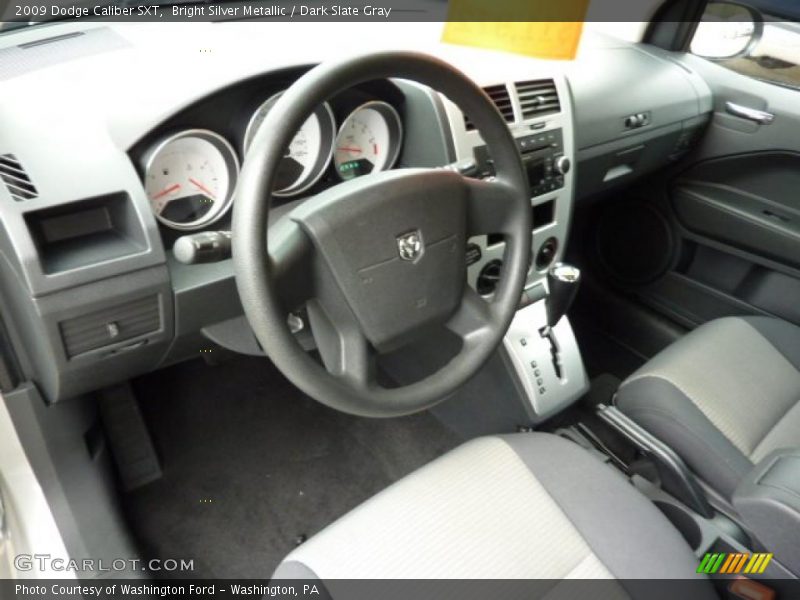 Bright Silver Metallic / Dark Slate Gray 2009 Dodge Caliber SXT