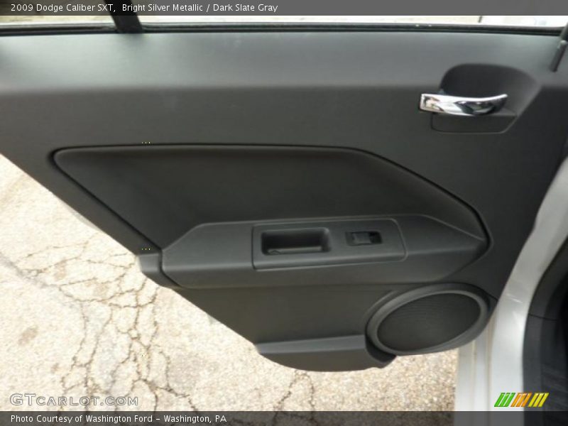 Bright Silver Metallic / Dark Slate Gray 2009 Dodge Caliber SXT