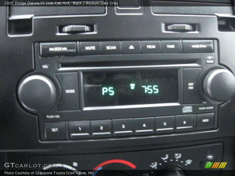 Black / Medium Slate Gray 2005 Dodge Dakota ST Club Cab 4x4