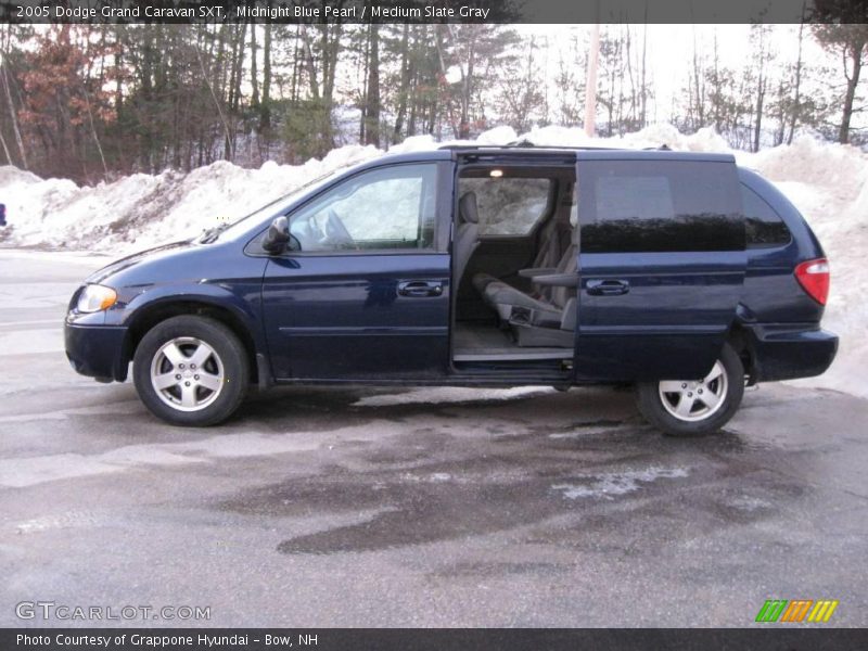Midnight Blue Pearl / Medium Slate Gray 2005 Dodge Grand Caravan SXT