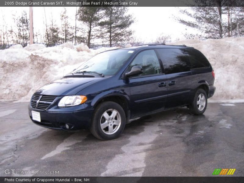 Midnight Blue Pearl / Medium Slate Gray 2005 Dodge Grand Caravan SXT