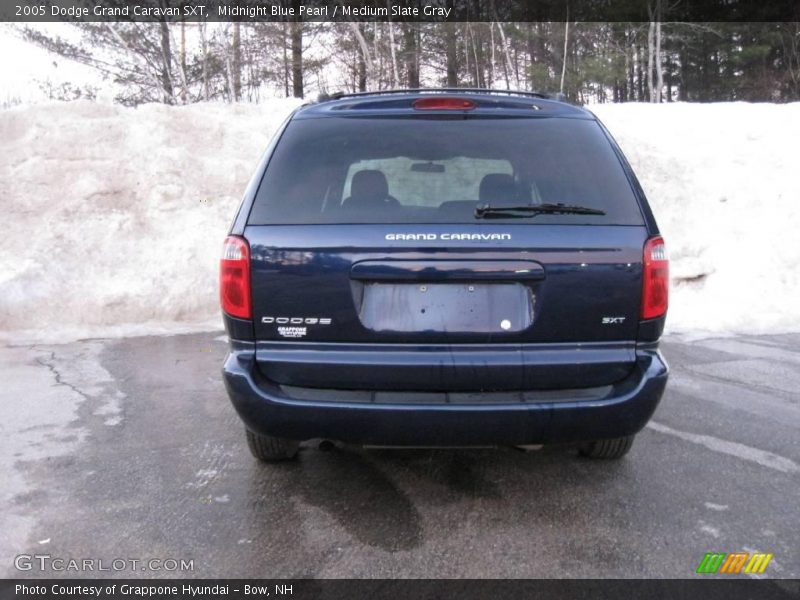 Midnight Blue Pearl / Medium Slate Gray 2005 Dodge Grand Caravan SXT