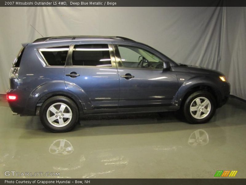 Deep Blue Metallic / Beige 2007 Mitsubishi Outlander LS 4WD