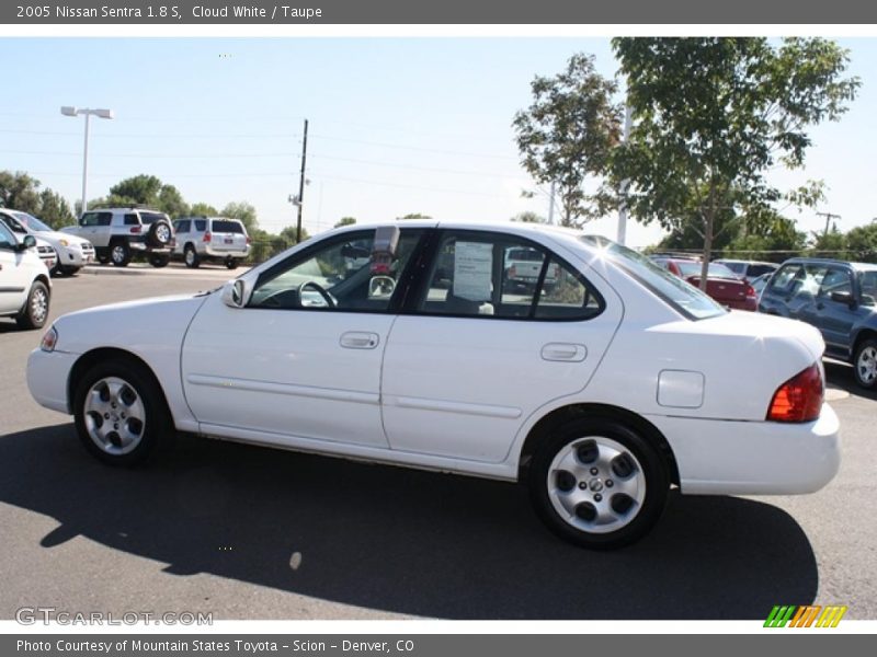 Cloud White / Taupe 2005 Nissan Sentra 1.8 S