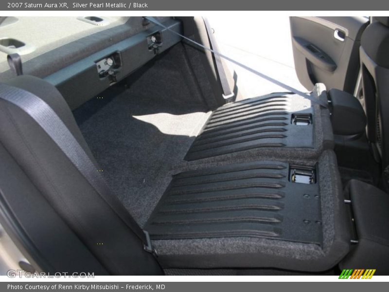 Silver Pearl Metallic / Black 2007 Saturn Aura XR
