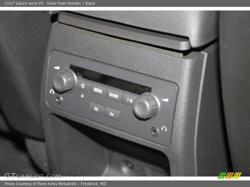 Silver Pearl Metallic / Black 2007 Saturn Aura XR