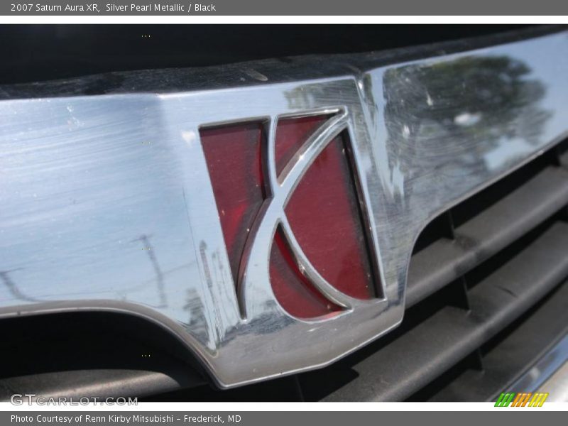 Silver Pearl Metallic / Black 2007 Saturn Aura XR