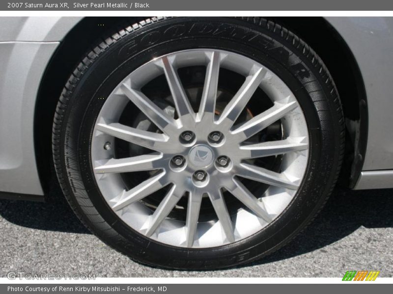 Silver Pearl Metallic / Black 2007 Saturn Aura XR