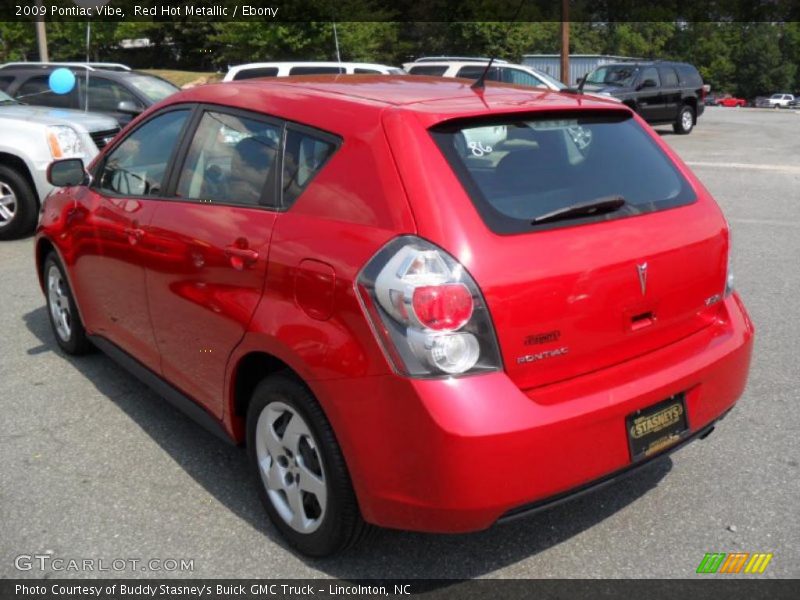Red Hot Metallic / Ebony 2009 Pontiac Vibe