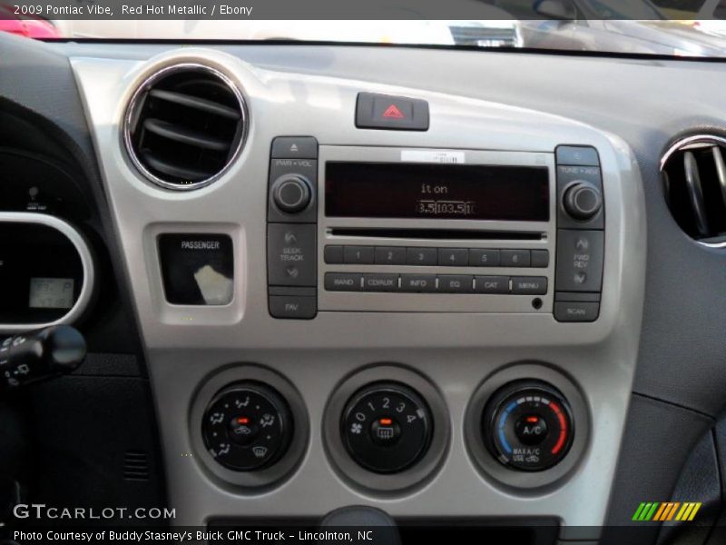 Red Hot Metallic / Ebony 2009 Pontiac Vibe