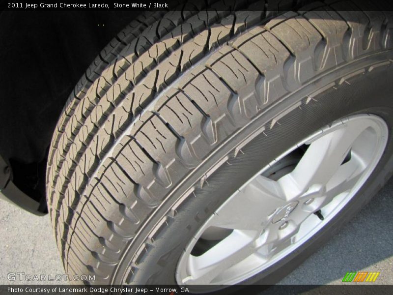 Stone White / Black 2011 Jeep Grand Cherokee Laredo