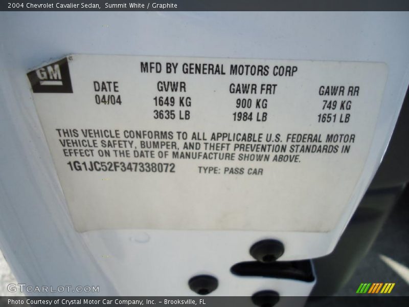Summit White / Graphite 2004 Chevrolet Cavalier Sedan