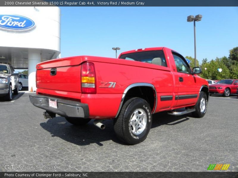 Victory Red / Medium Gray 2000 Chevrolet Silverado 1500 LS Regular Cab 4x4