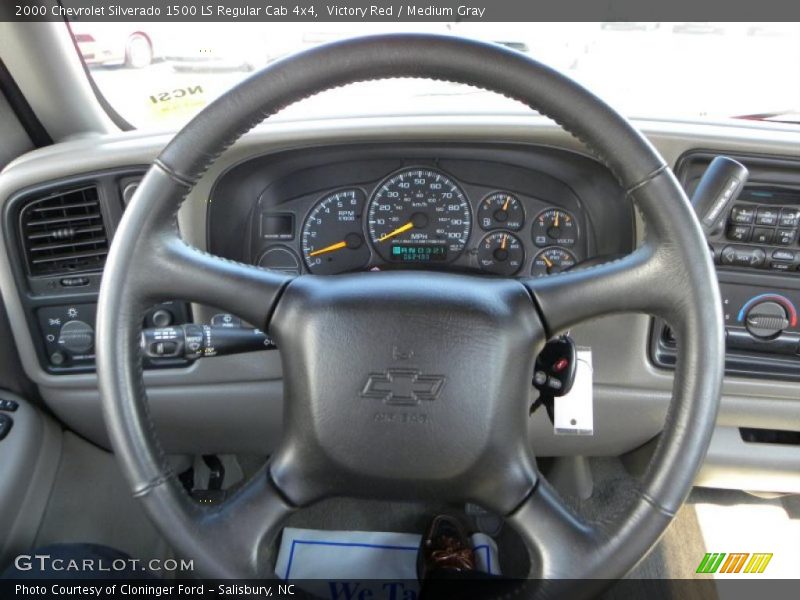 Victory Red / Medium Gray 2000 Chevrolet Silverado 1500 LS Regular Cab 4x4
